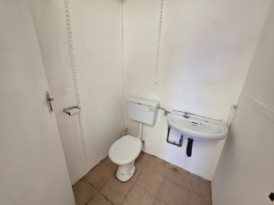 To Let commercial Property for Rent in Reitz Free State